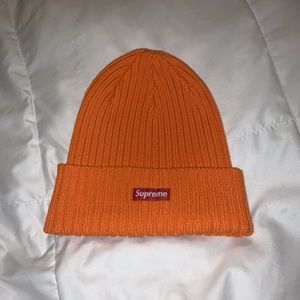 SUPREME BEANIE